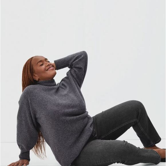 NEW Everlane The Curvy Cheeky Straight Leg Ankle Jean Washed Black - Picture 5 of 13